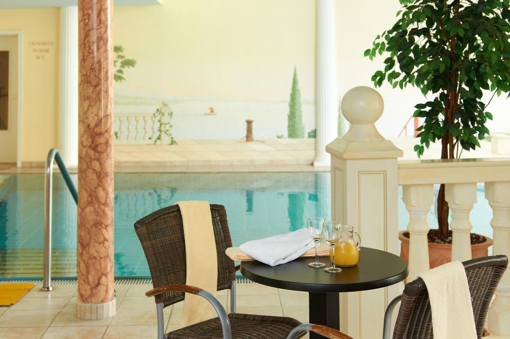 Kurhotel Kaiser Trajan Bad Gögging Exteriör bild